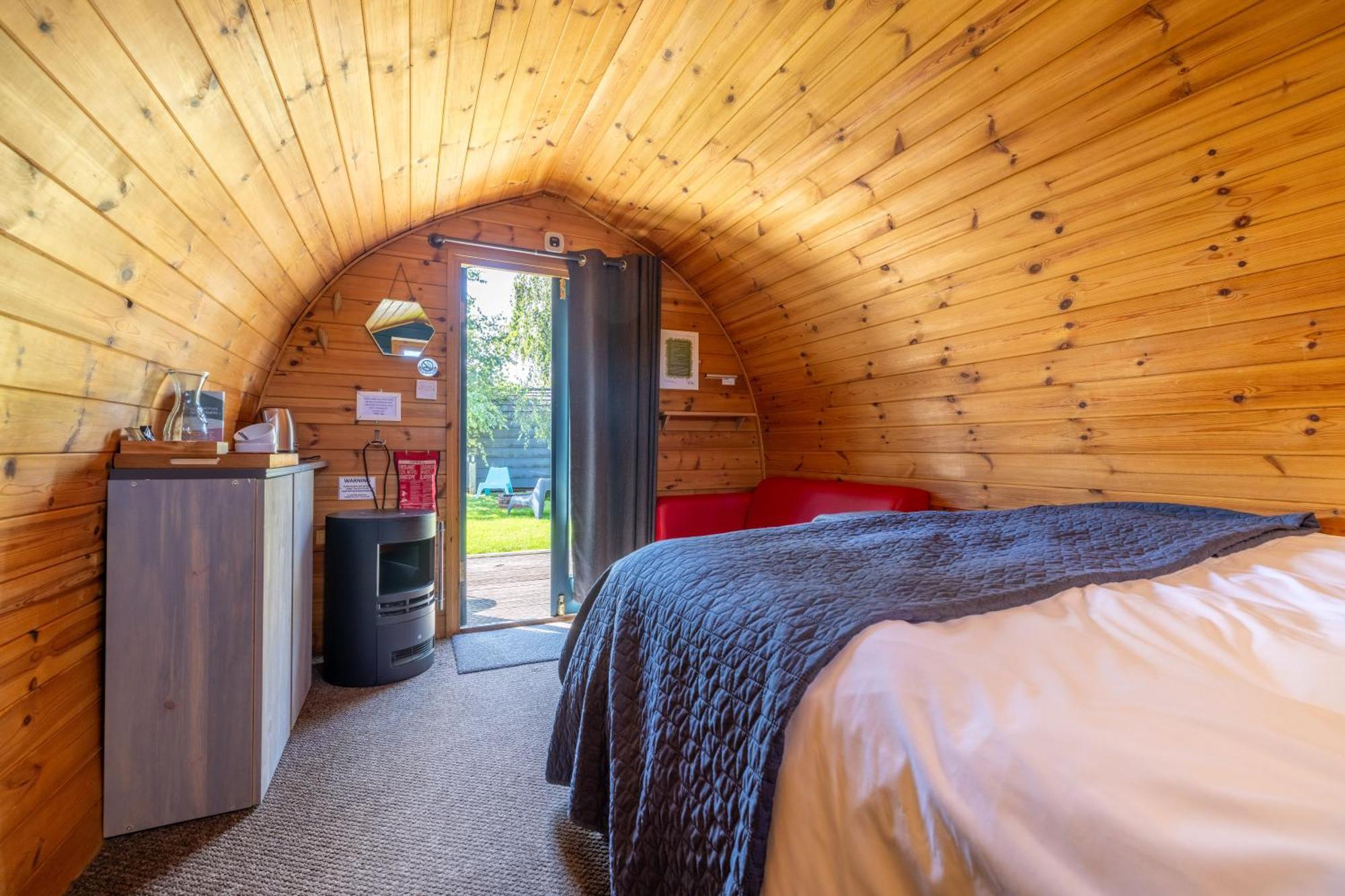 The Little Hide - Adult Only Camping Pods Wigginton  Bagian luar foto