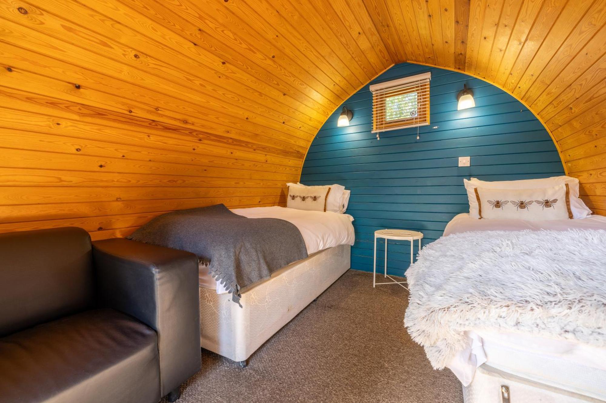 The Little Hide - Adult Only Camping Pods Wigginton  Bagian luar foto
