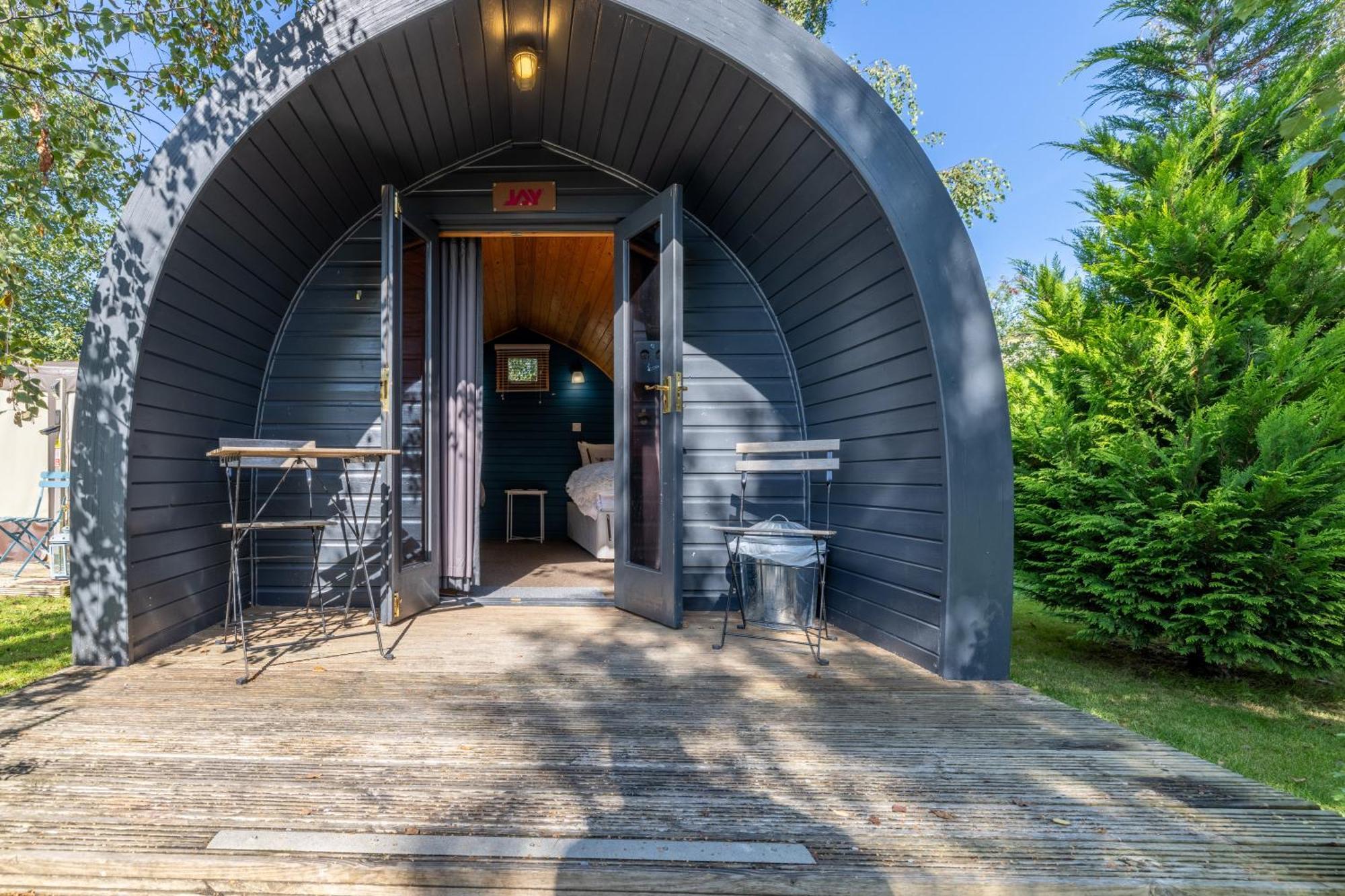The Little Hide - Adult Only Camping Pods Wigginton  Bagian luar foto