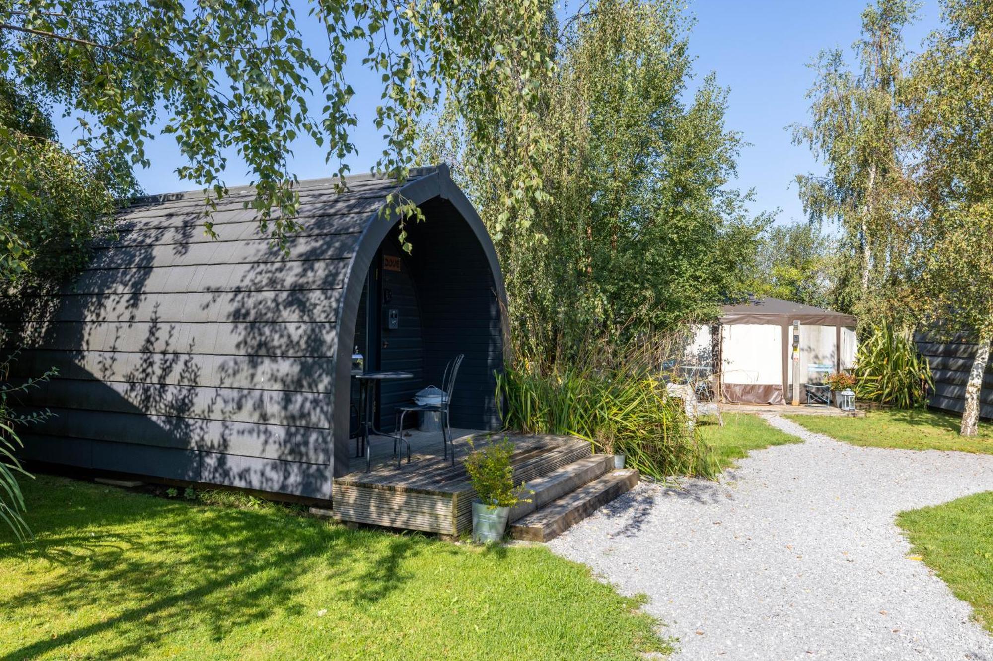 The Little Hide - Adult Only Camping Pods Wigginton  Bagian luar foto