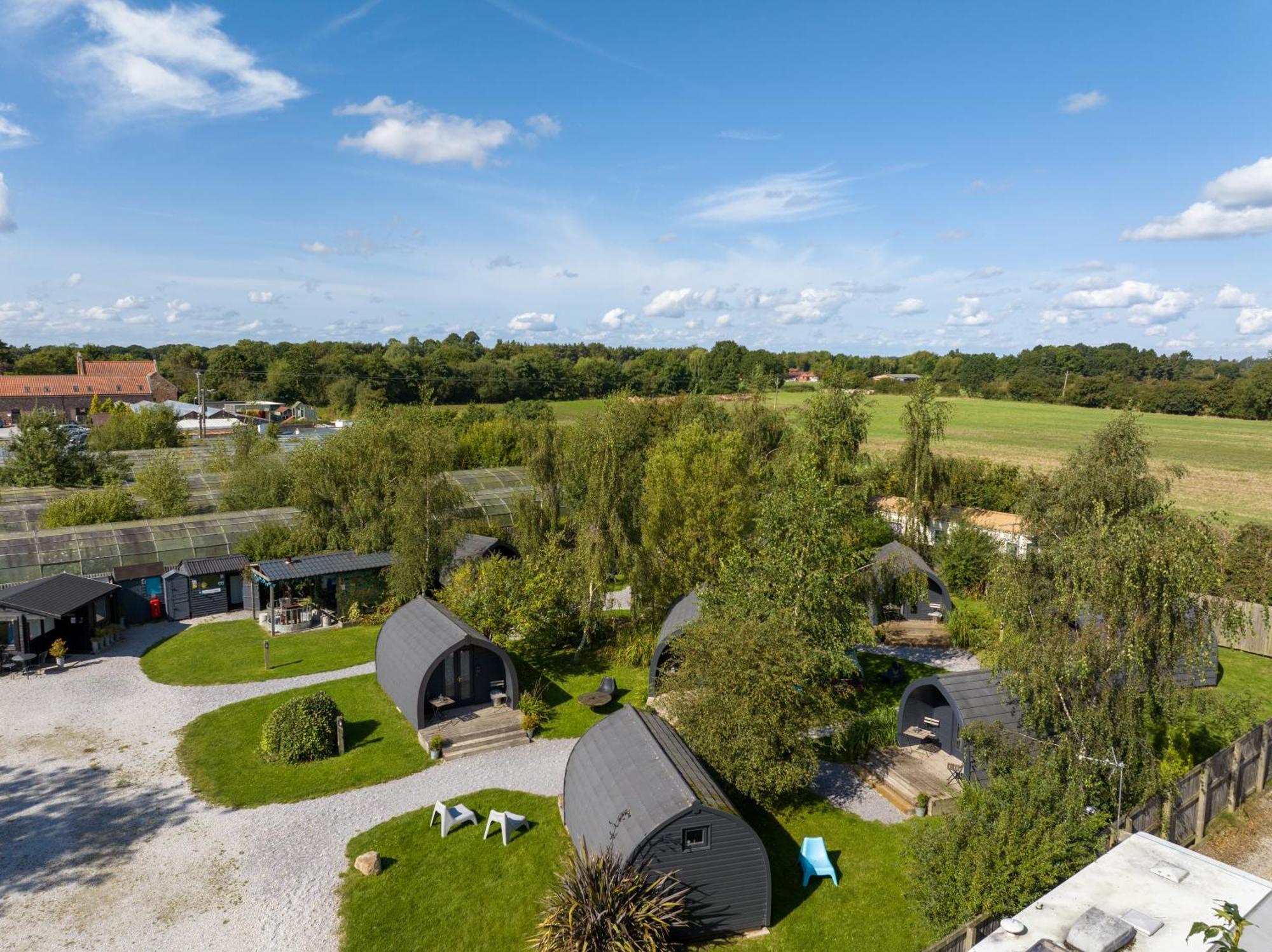 The Little Hide - Adult Only Camping Pods Wigginton  Bagian luar foto