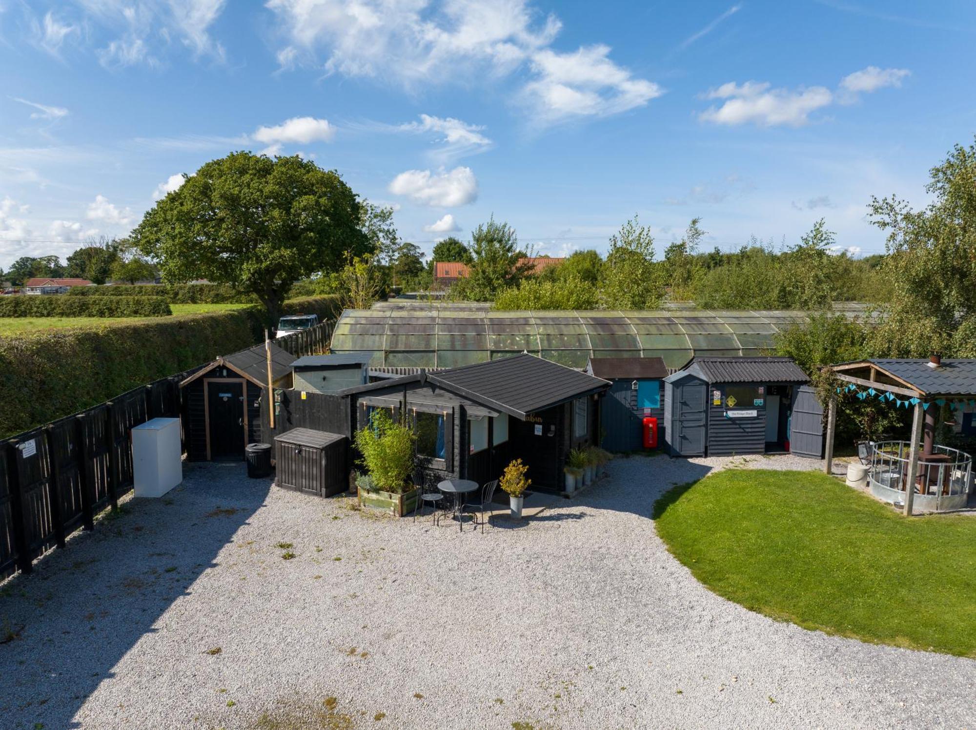 The Little Hide - Adult Only Camping Pods Wigginton  Bagian luar foto