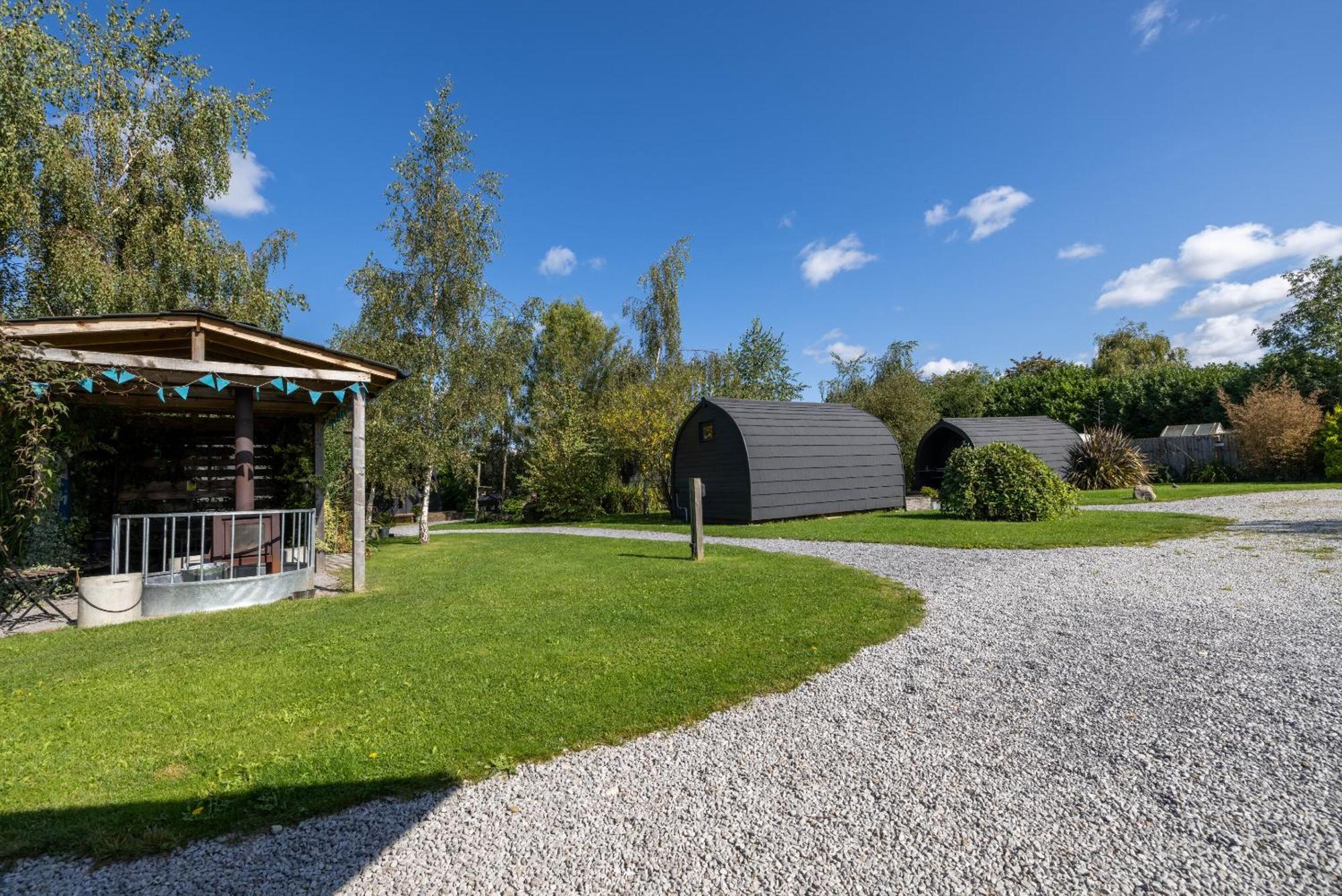 The Little Hide - Adult Only Camping Pods Wigginton  Bagian luar foto