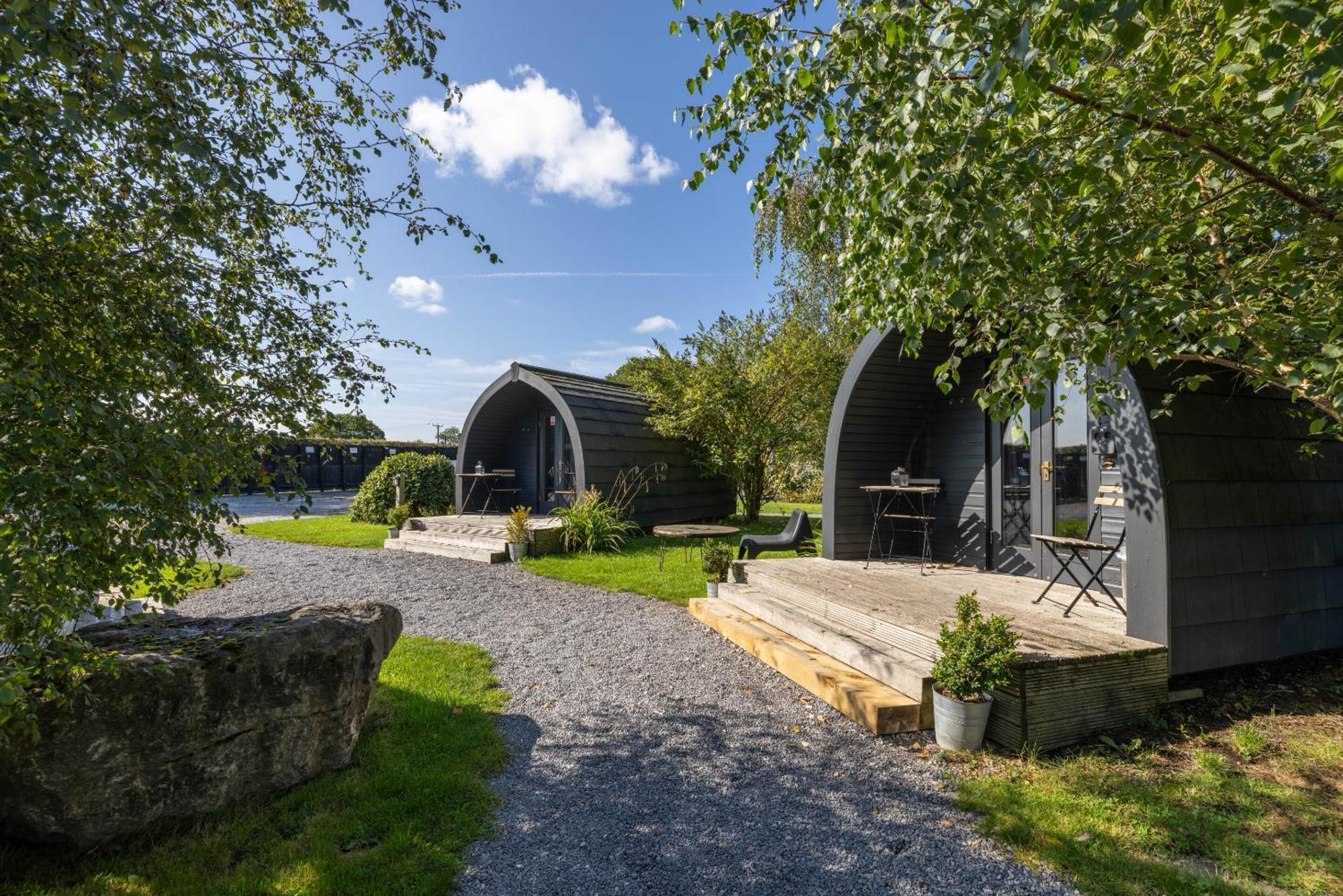 The Little Hide - Adult Only Camping Pods Wigginton  Bagian luar foto